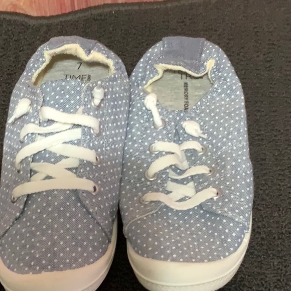 Time in true memory foam easy on off women’s sneaker cute. Size 7NWOT. - Picture 3 of 5